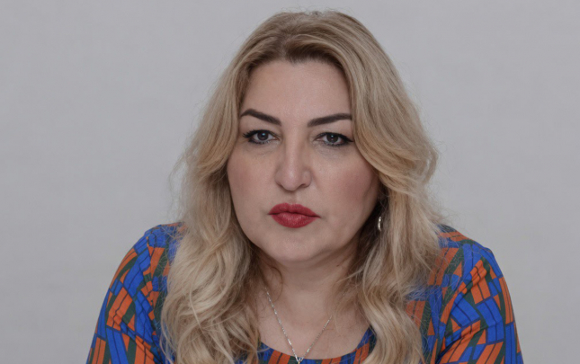 hakim-ona-1-saat-vaxt-verdi