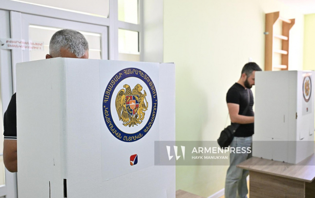 ermenistanda-secki-menteqelerinde-bomba-heyecani