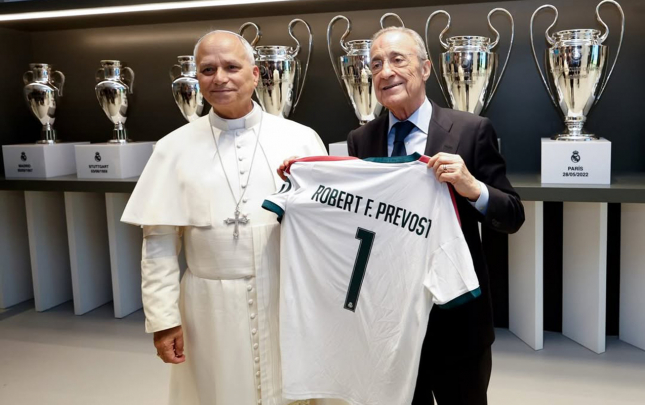 perez-papa-ile-gorusdu