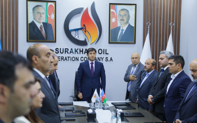 neftciler-milli-qurtulus-gununu-qeyd-etdiler