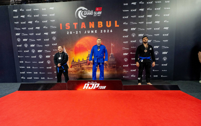 taninmis-istintaqci-abu-dhabi-grand-slam-jiu-jitsunun-cempionu-oldu
