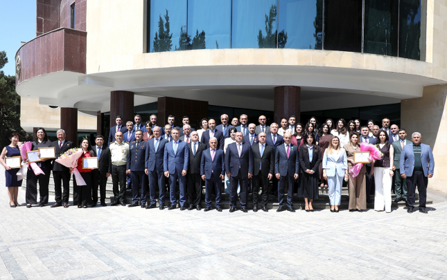 suraxanida-dovlet-qulluqcularinin-pese-bayrami-qeyd-edildi