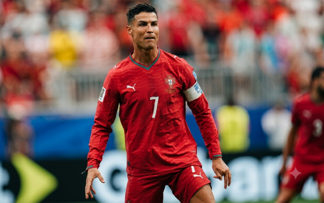 ronaldo-messinin-adini-esiden-kimi