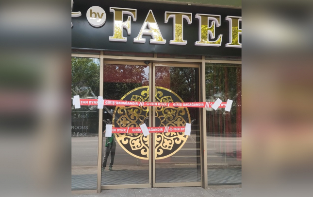 fhn-aqsin-fatehin-restoranini-bagladi