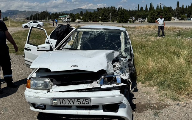 gence-daskesen-yolunda-qeza-yarali-var