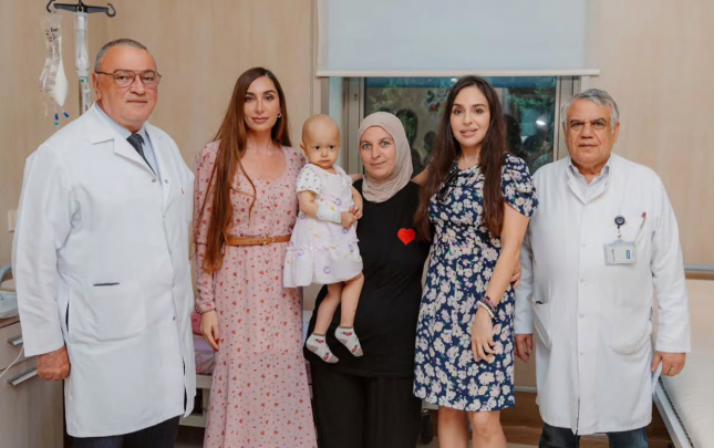 leyla-ve-arzu-eliyevalar-milli-onkologiya-merkezinde