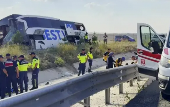 turkiyeden-iraqa-geden-avtobus-asdi
