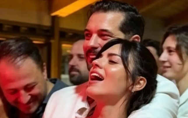 cagatay-sevgilisi-ile-toyda
