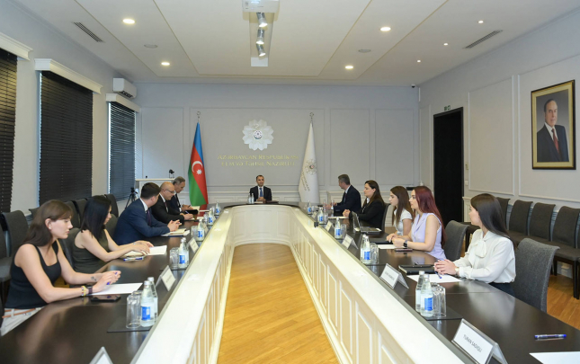 pese-tehsili-uzre-ixtisaslarin-tesnifatinin-yenilenmesi-ile-bagli-iclas