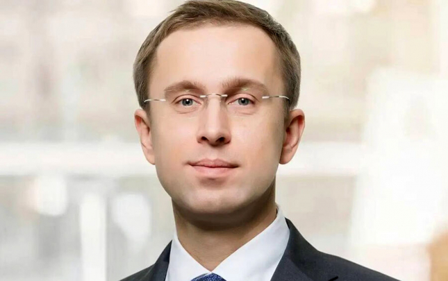 ukraynanin-yeni-bas-naziri-o-ola-biler