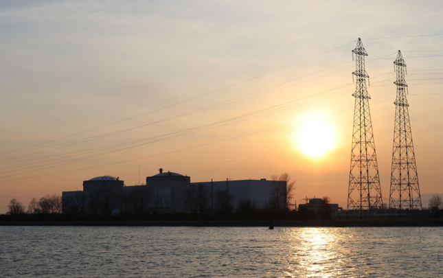 fransada-uc-atom-elektrik-stansiyasi-istilere-gore-dayandirildi