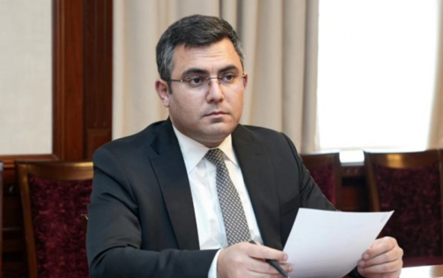 ceyhun-celilova-etiraz-edib-isden-cixiblar