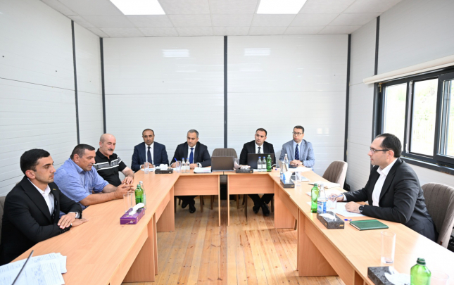 nazir-kelbecerde-vetendaslarla-gorusdu