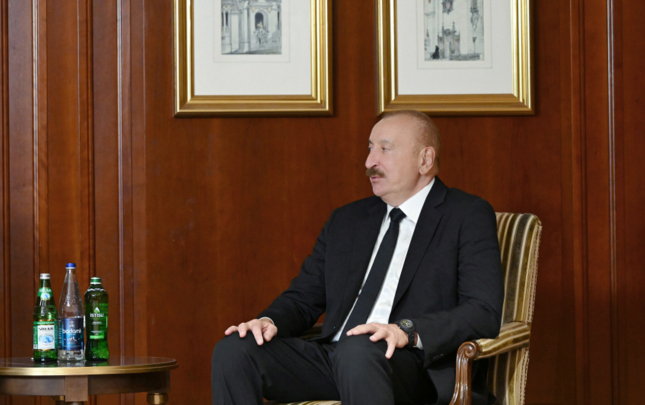 İlham Əliyev Berlində mühüm görüşdə  – Fotolar