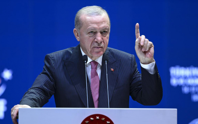 feto-defelerle-sui-qesd-teskil-etmeye-calisib