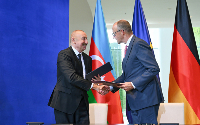 berlinde-azerbaycan-almaniya-senedleri-imzalandi