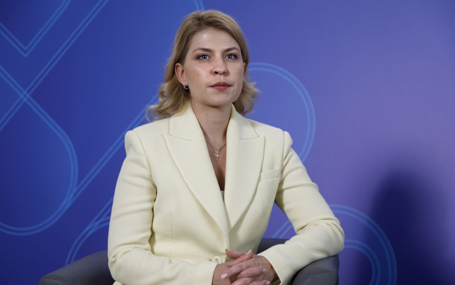 zelenski-onu-vezifesinden-azad-etdi