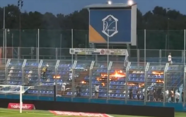 bilet-qiymetini-beyenmediler-stadionu-yandirdilar