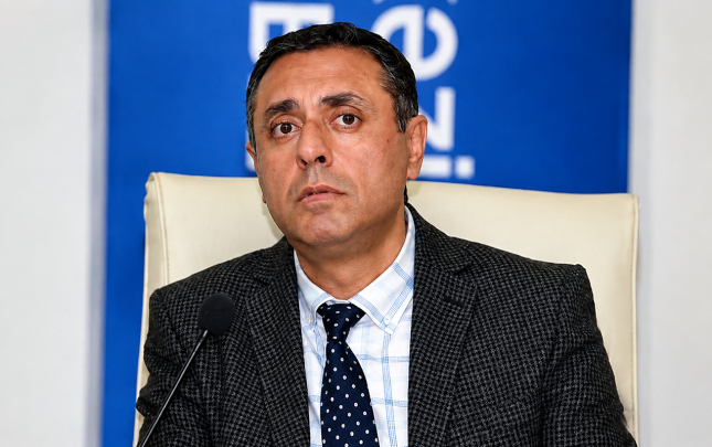 bilirem-ki-son-kibrit-denesi-onun-elinde-hec-vede-sonmeyecek
