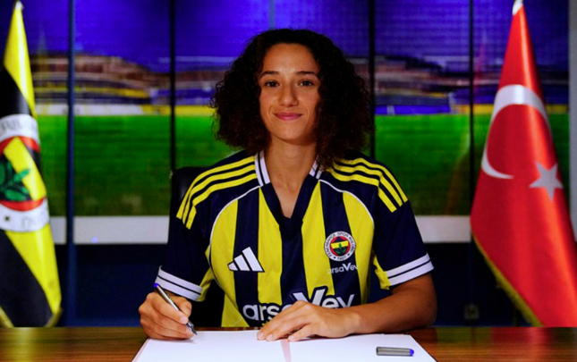 millimizin-iki-futbolcusu-besiktasla-biri-fenerbaxca-ile-muqavile-imzaladi