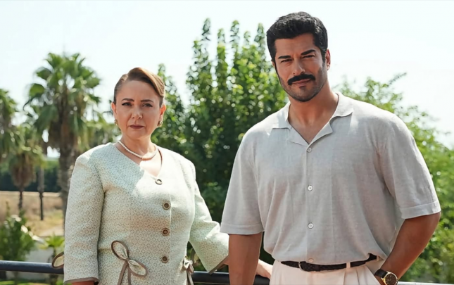 ana-ogul-arasindaki-9-yas-ferqi-muzakire-yaratdi
