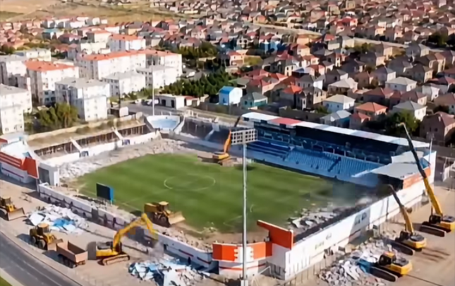 sabahin-stadionu-ai-ile-30-minlik-oldu