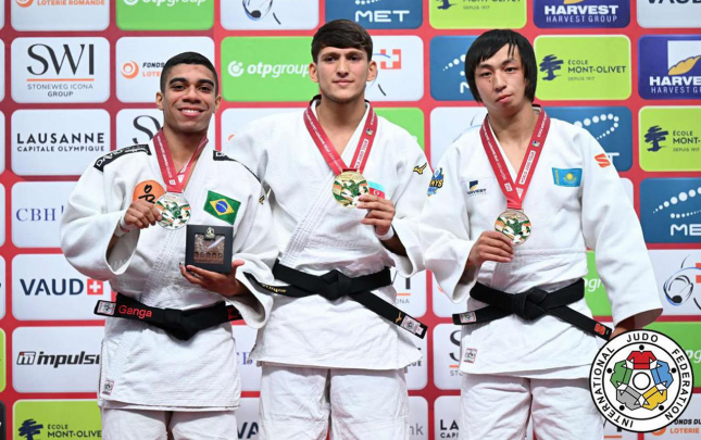 cosqun-eliyev-masters-top-18in-qalibi-olub