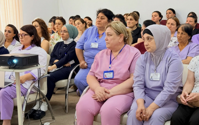 orta-ve-kicik-tibb-heyetinin-maasi-nece-artirilir