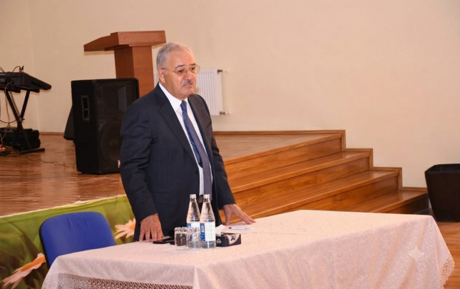 vaqif-hesenov-musfiqabadda-seyyar-qebul-gorusu-kecirdi