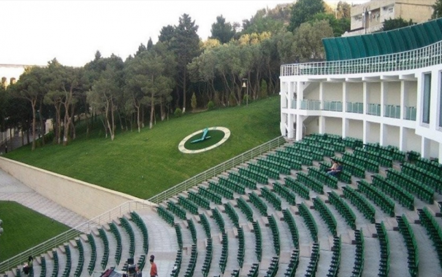 iki-teatr-nazirliyin-tabeliyine-kecdi