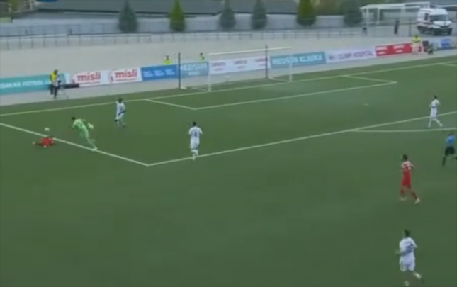 temiz-qolumuz-sayilmir-qapimiza-gulunc-penalti-teyin-olunur