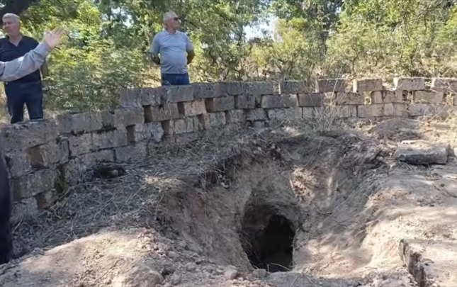 1300-ile-yaxin-yasi-olan-qebiristanligimizi-dagidiblar