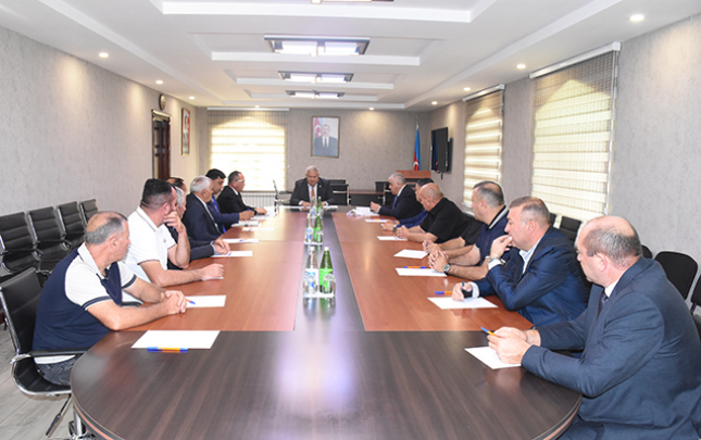 agsuda-kend-teserrufati-ile-bagli-gorulen-islerin-monitorinqi-aparildi