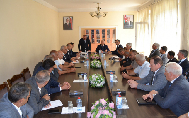 yardimlida-kend-teserrufatina-dair-gorulmus-isler-ve-hedefler-muzakire-olunub