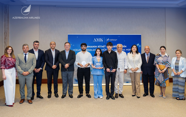 azal-ve-milli-konservatoriya-milli-musiqi-gunune-hesr-olunan-musabiqe-kecirdi