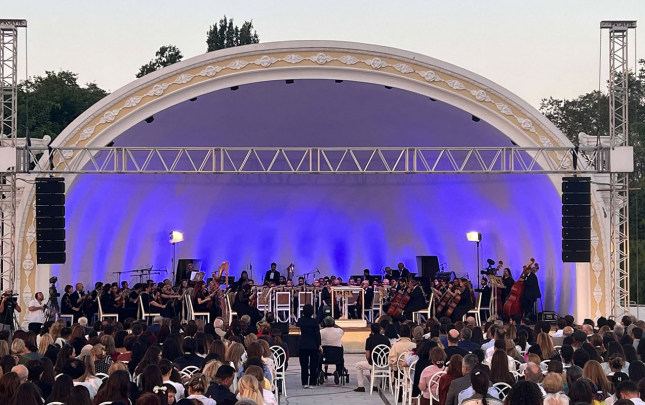 xviii-beynelxalq-musiqi-festivalinin-acilis-merasiminden