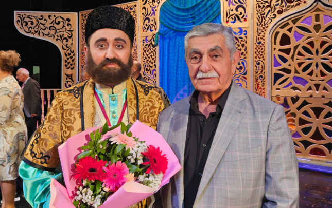 Gənc Tamaşaçılar Teatrında mövsümün açılışı anşlaqla keçdi  – Fotolar