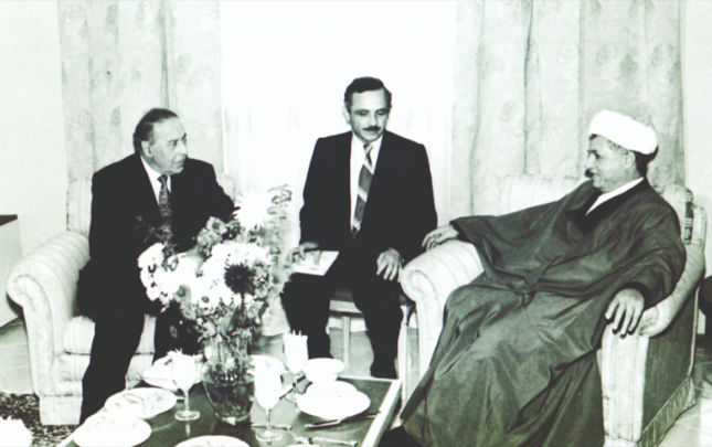 heyder-eliyevi-iran-numayendeleri-ile-danisiqlarda-musayiet-etmisdi