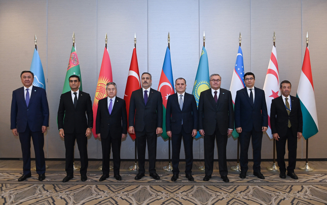 bayramov-nyu-yorkda-tdt-iclasina-sedrlik-etdi