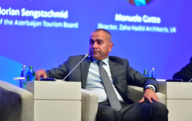 avant-group-rehberi-eli-huseynov-forumda-muasir-investorlarin-yanasmalarindan-danisib