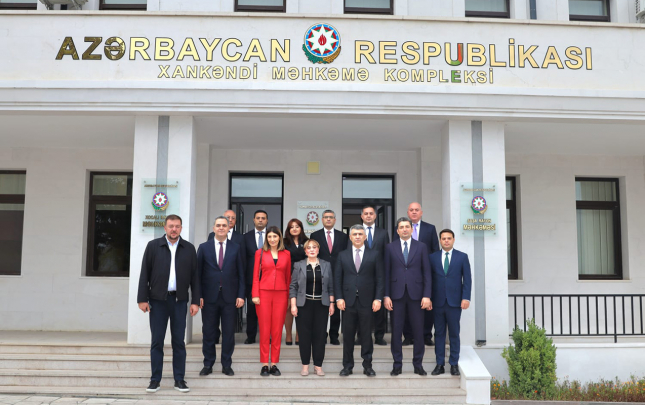 gurcustan-ali-mehkemesinin-sedri-xankendi-mehkeme-kompleksinde