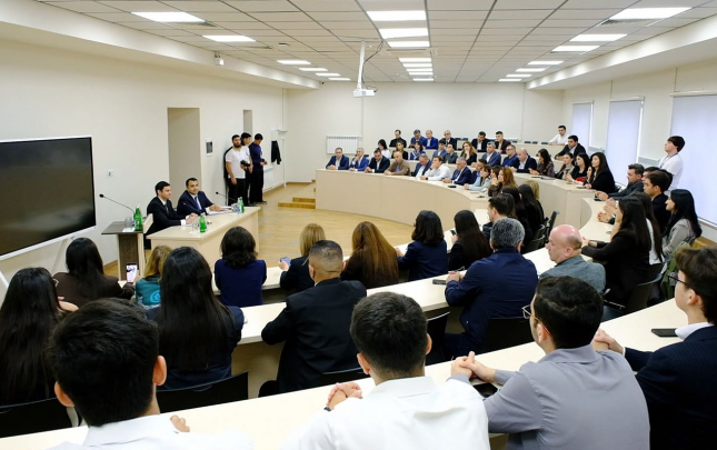 qarabag-universitetinde-yeni-tesebbusler-teqdim-edilib