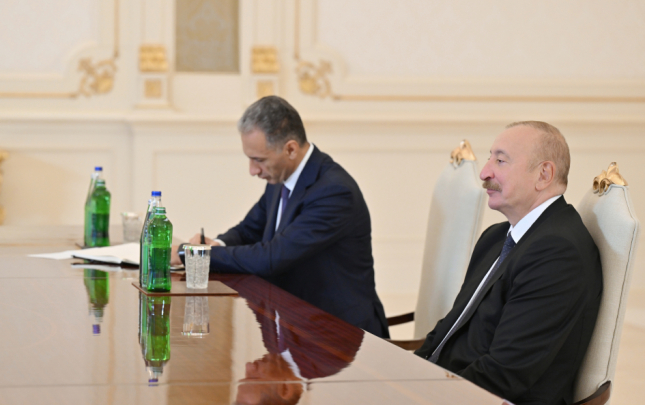 prezident-qebul-kecirdi