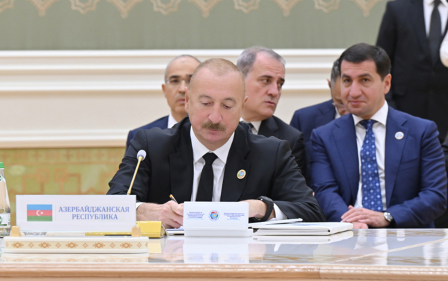 turkmenbasida-senedler-imzalandi
