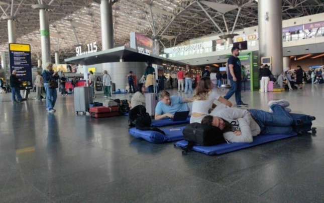 moskvanin-4-aeroportunda-ucuslar-dayandirildi