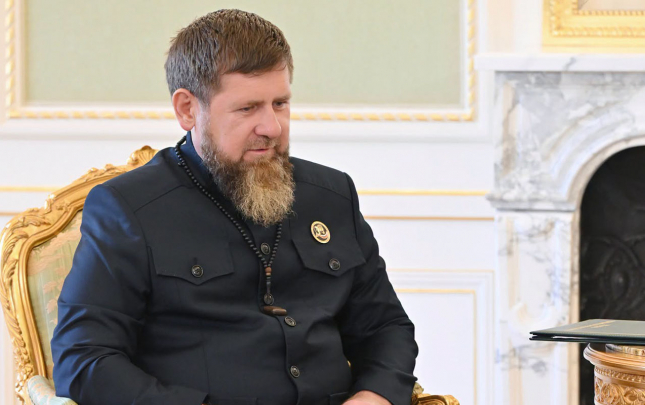 kadirov-prezidentle-azal-in-qezaya-dusen-teyyaresinden-danisdi