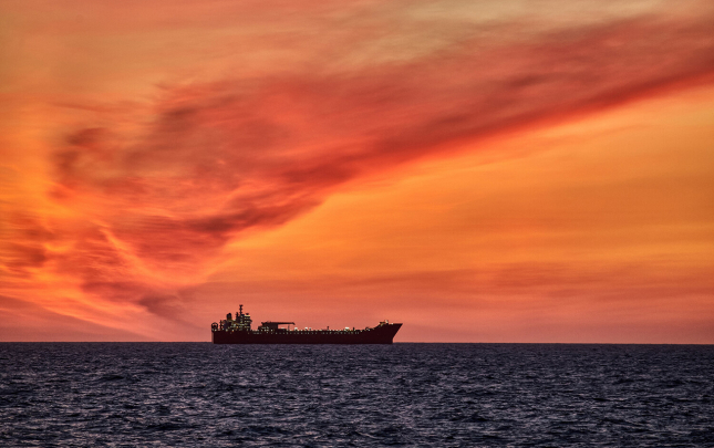 rusiya-dizeli-ile-yuklenmis-ilk-tanker-yola-dusdu