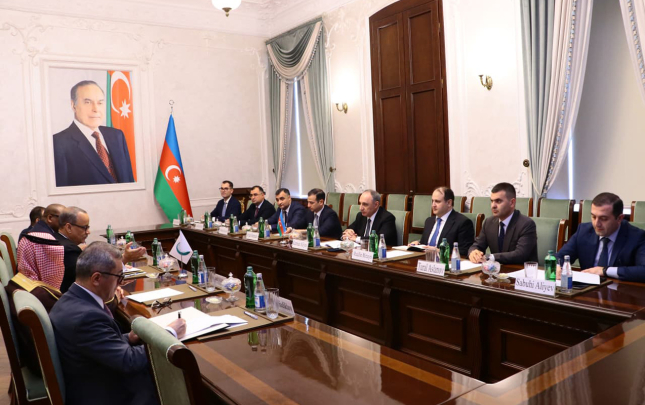 kamran-eliyev-iet-in-bas-katibi-ile-gorusdu
