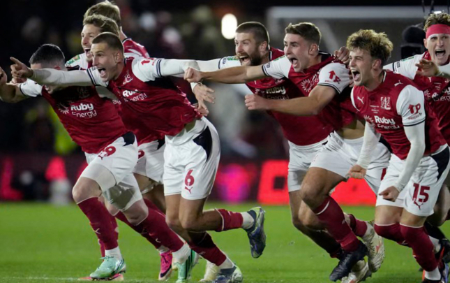 arsenaldan-sensasiyali-meglubiyyet