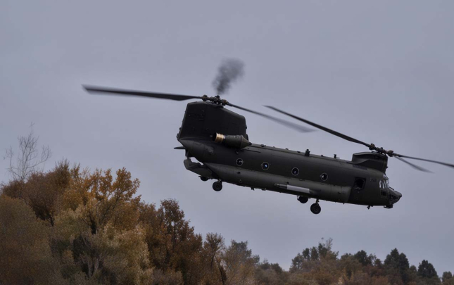 ai-sulhmeramlilarini-dasiyan-helikopter-qezaya-ugradi
